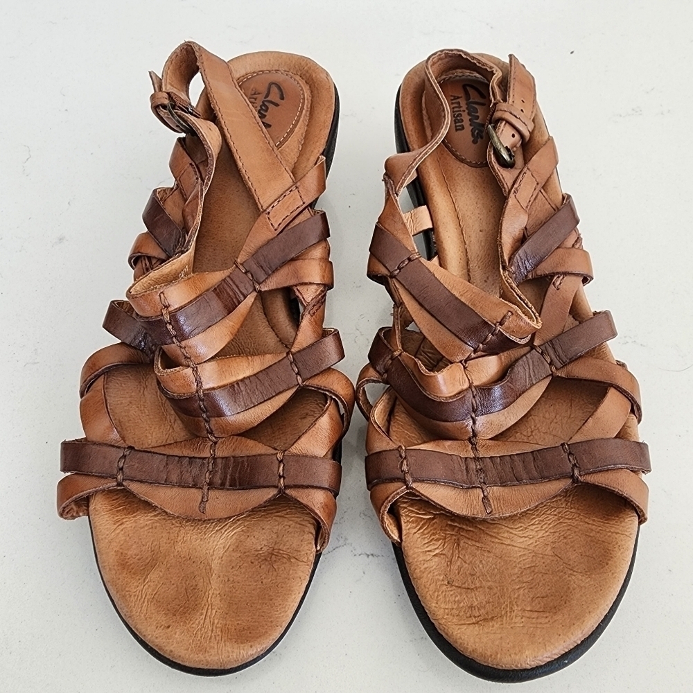 Clarks Artisan Two-Tone Brown Tan Leather Strappy Heel Sandal Size 9.5 MCS5955K - Picture 2 of 13